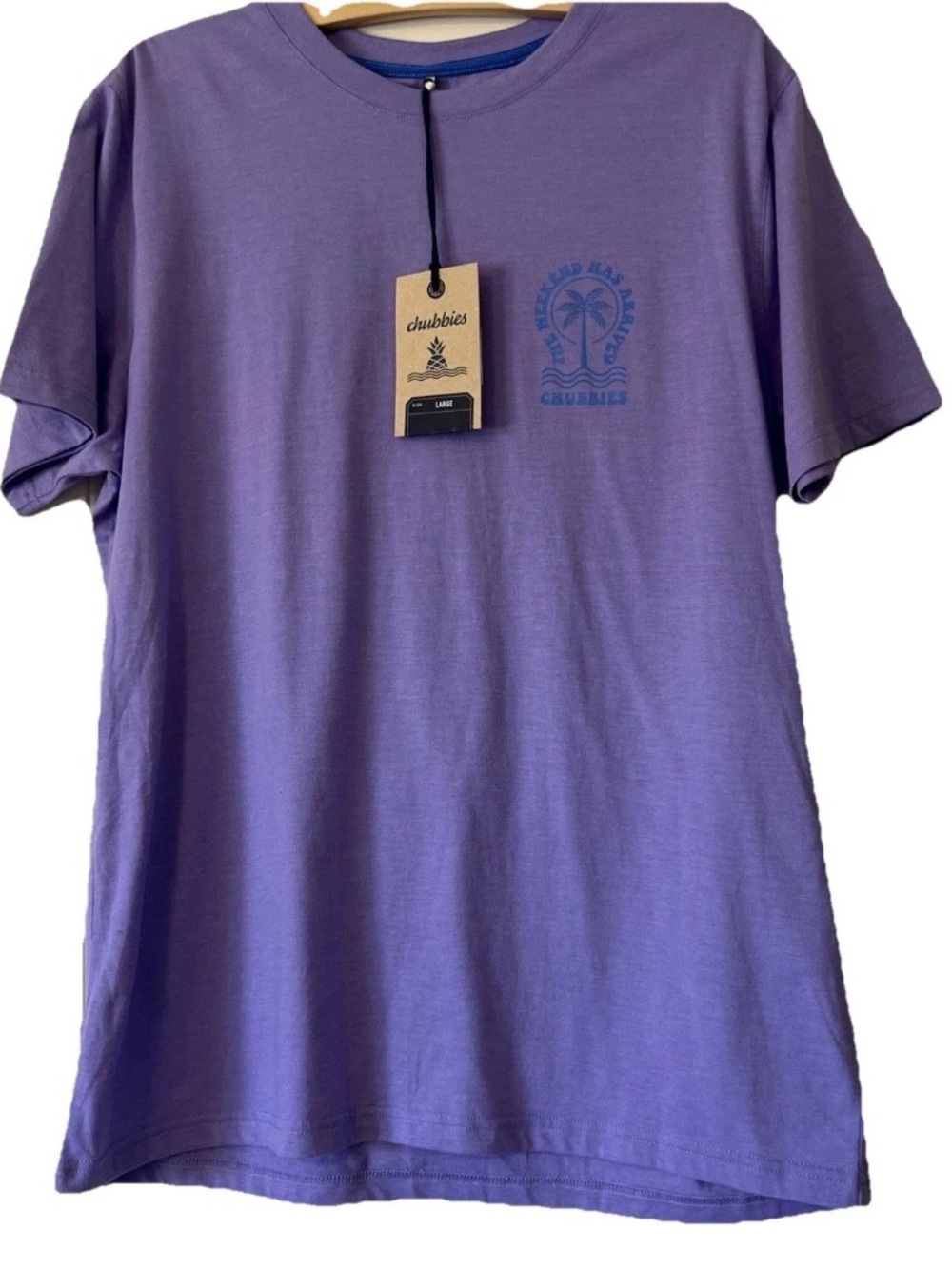chubbies NWT The Relaxer Purple Short-Sleeve Tee with Palm Logo